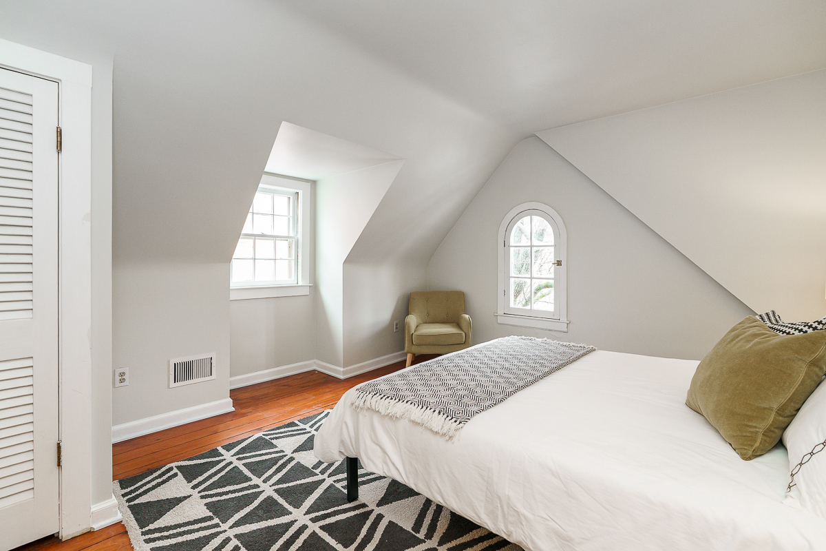518 Mohawk St-34