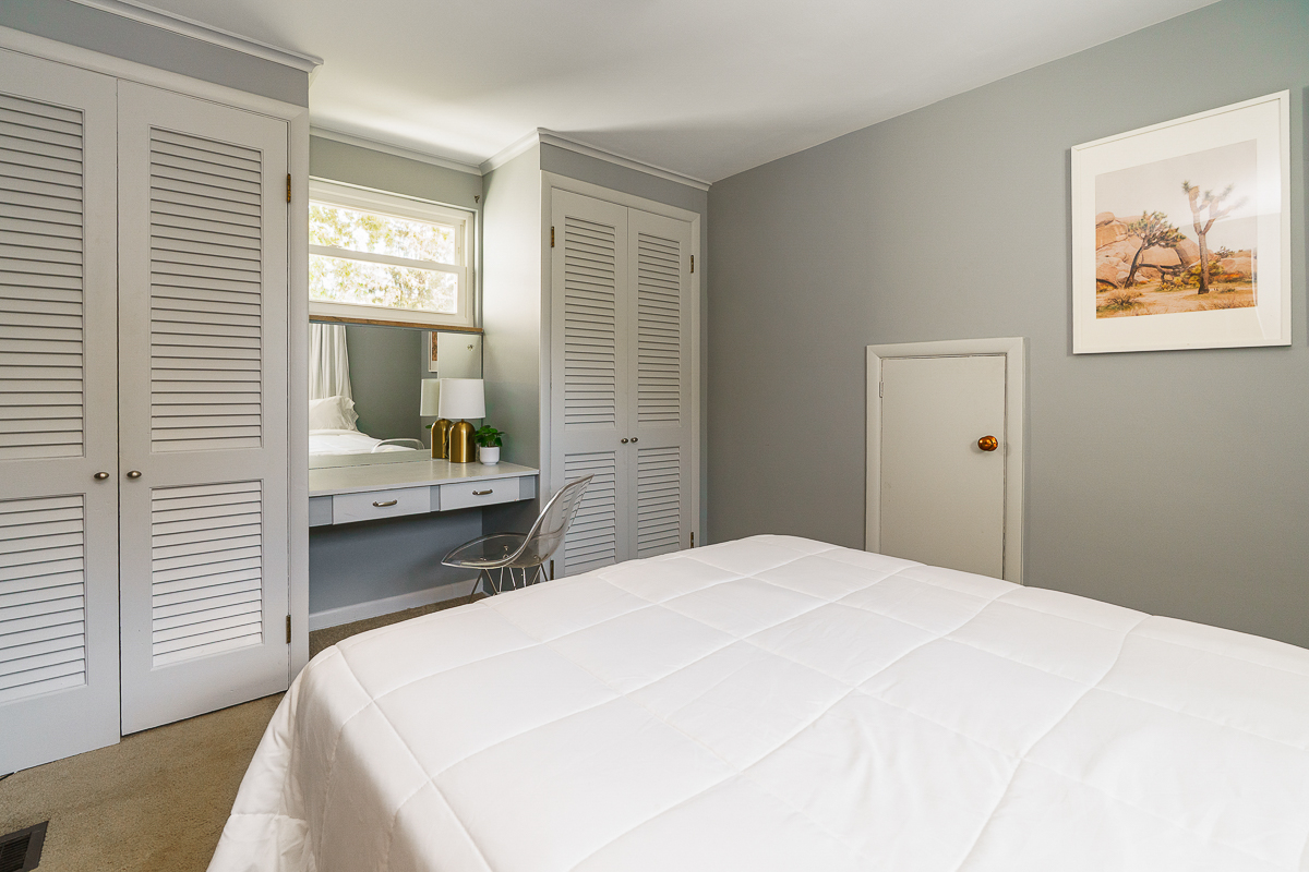 2110 Northwest Blvd------5