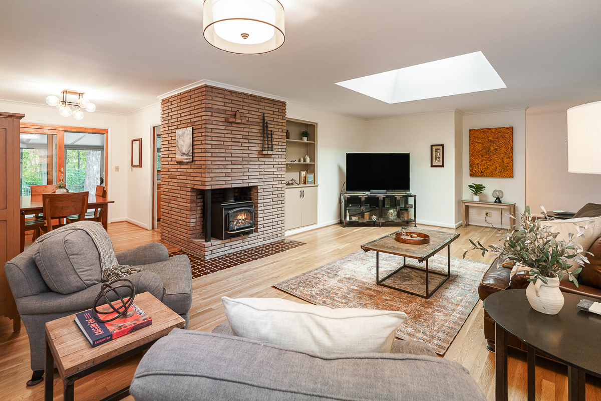 3965 Wynding Dr edit-10