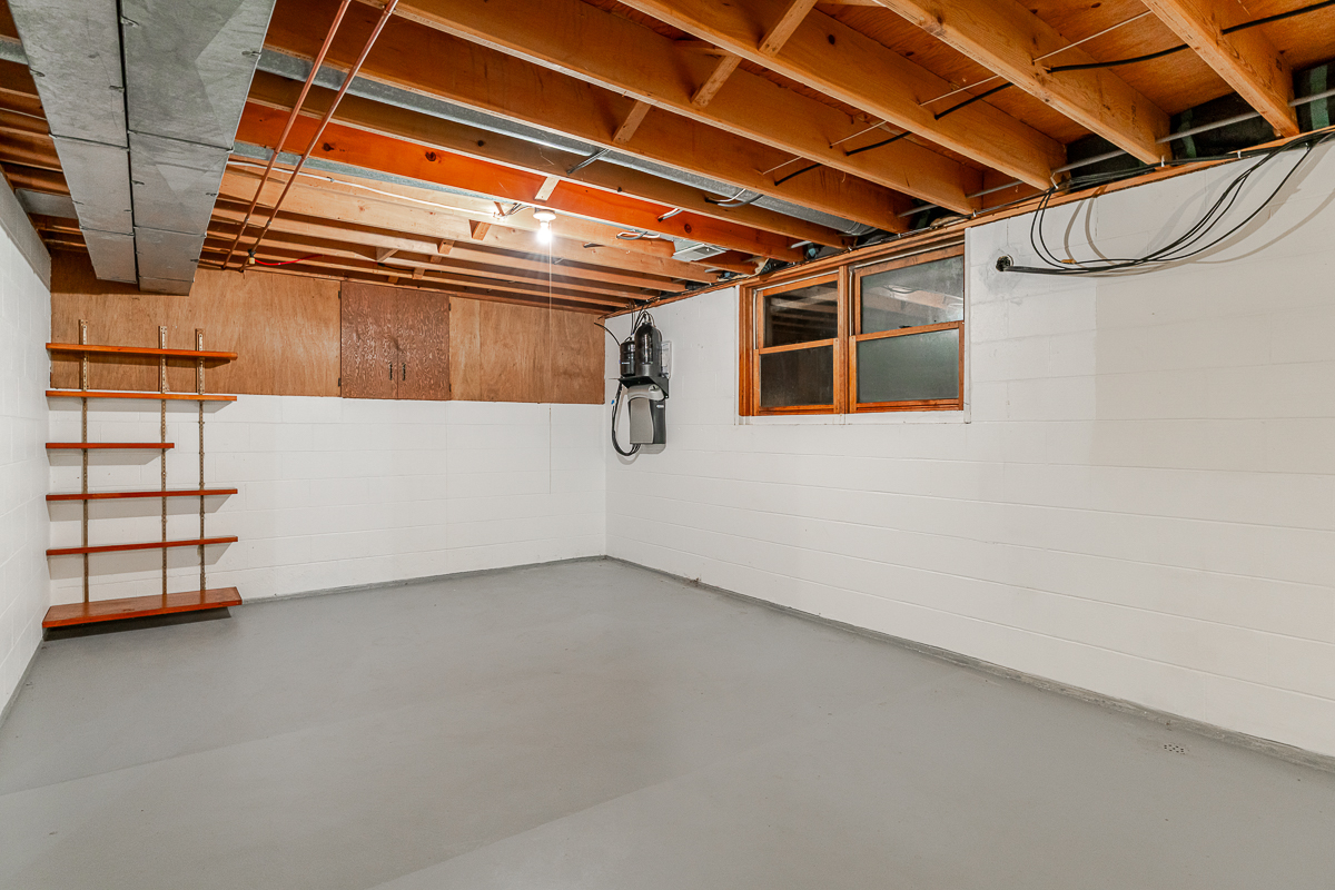 6611 Lake of woods-int-19